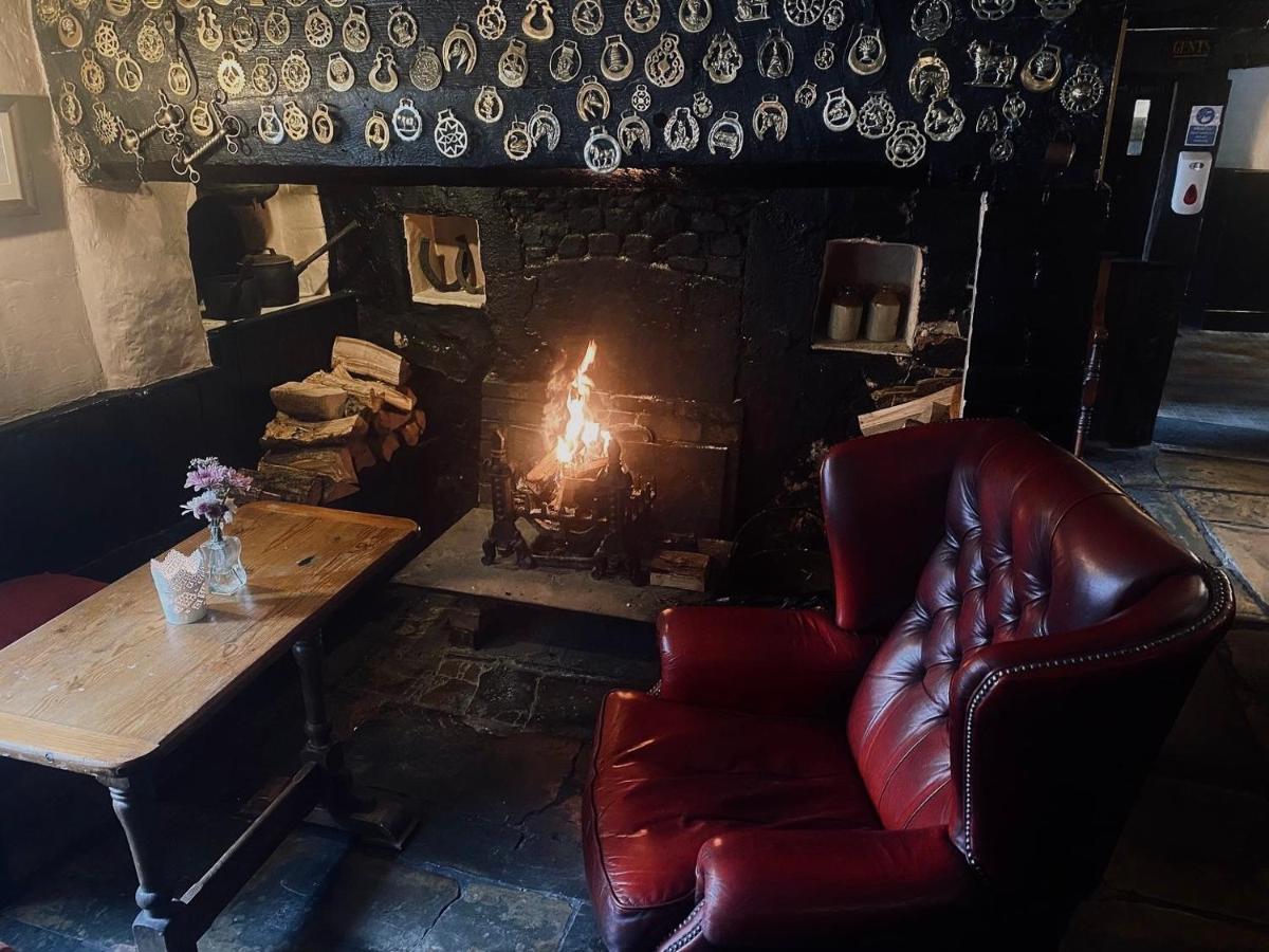 The Tuckers Arms Bed and Breakfast Axminster Eksteriør billede